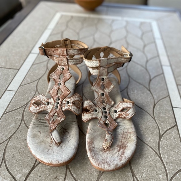 Bed Stu Cobbler Series Gladiator Sandals EUC - Picture 5 of 7